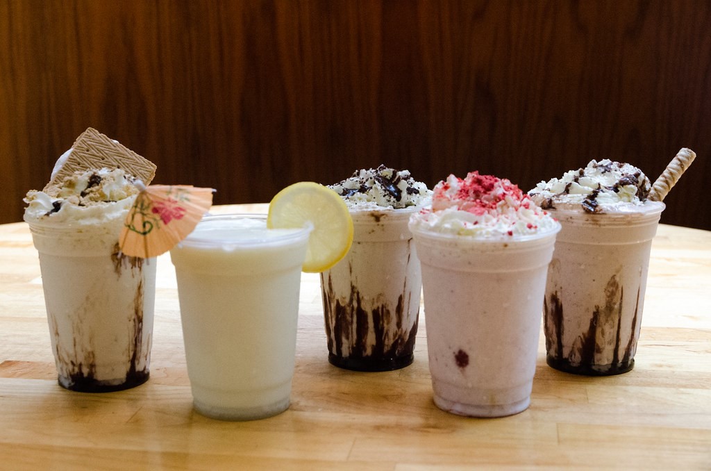 शिवशाही 【Strawberry Point】Family Restaurant शिवशाही 【Strawberry Point】Family Restaurant