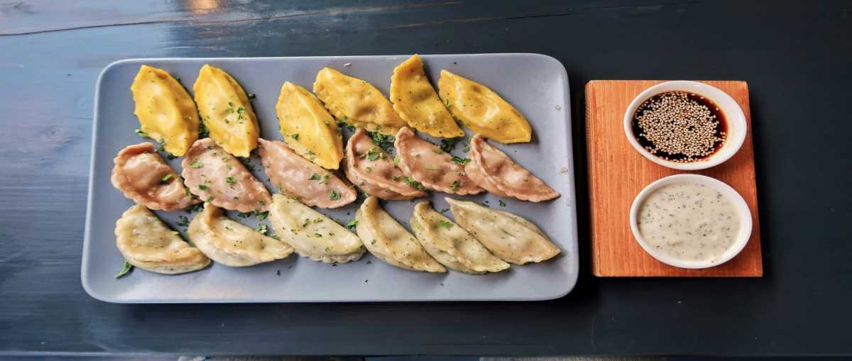 Momos