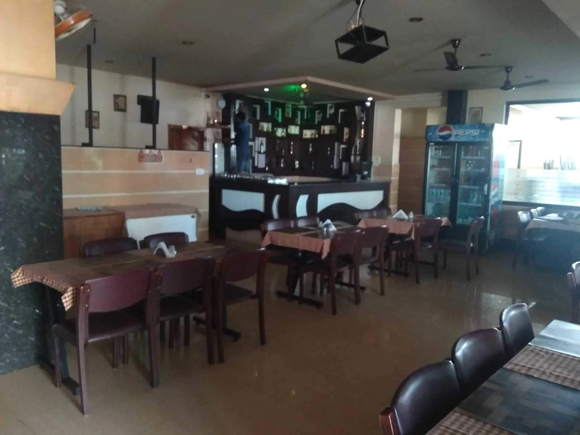 New Rajbhavan Restaurant