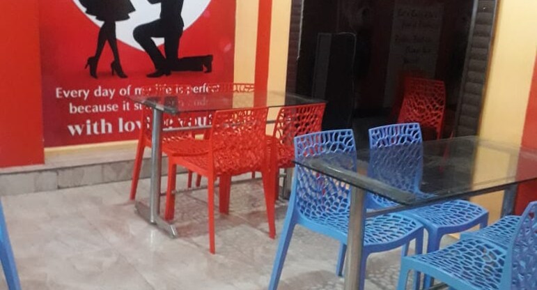 Foodies Restaurant