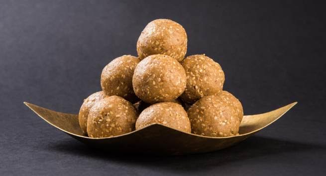 methi laddu methi laddu
