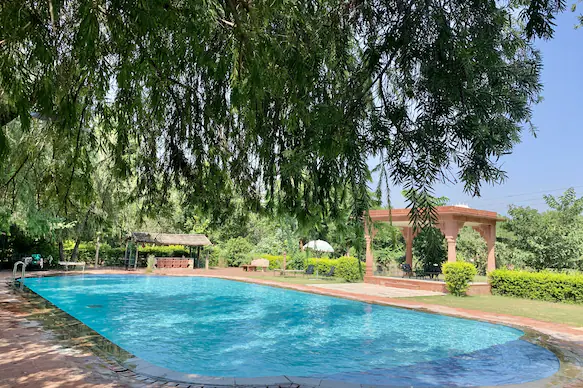 Sangam Hotel And Swimmig Pool