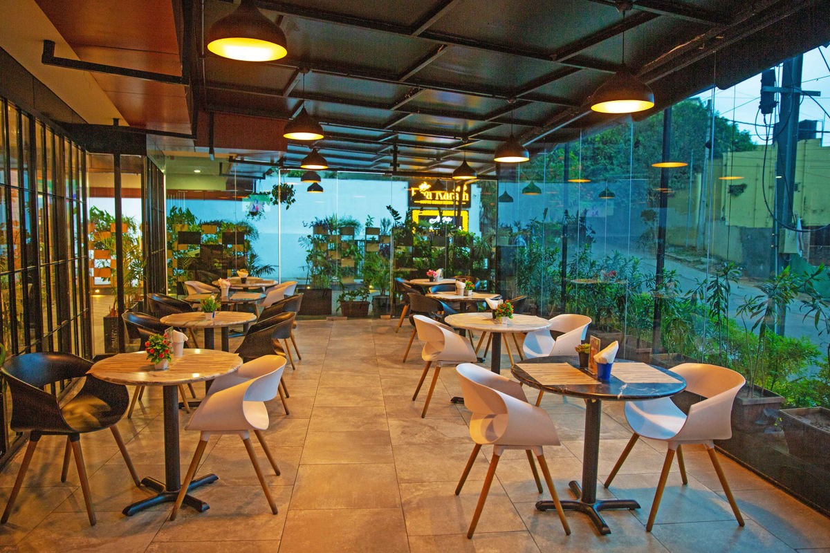 Aura Cafe Infusion Bar