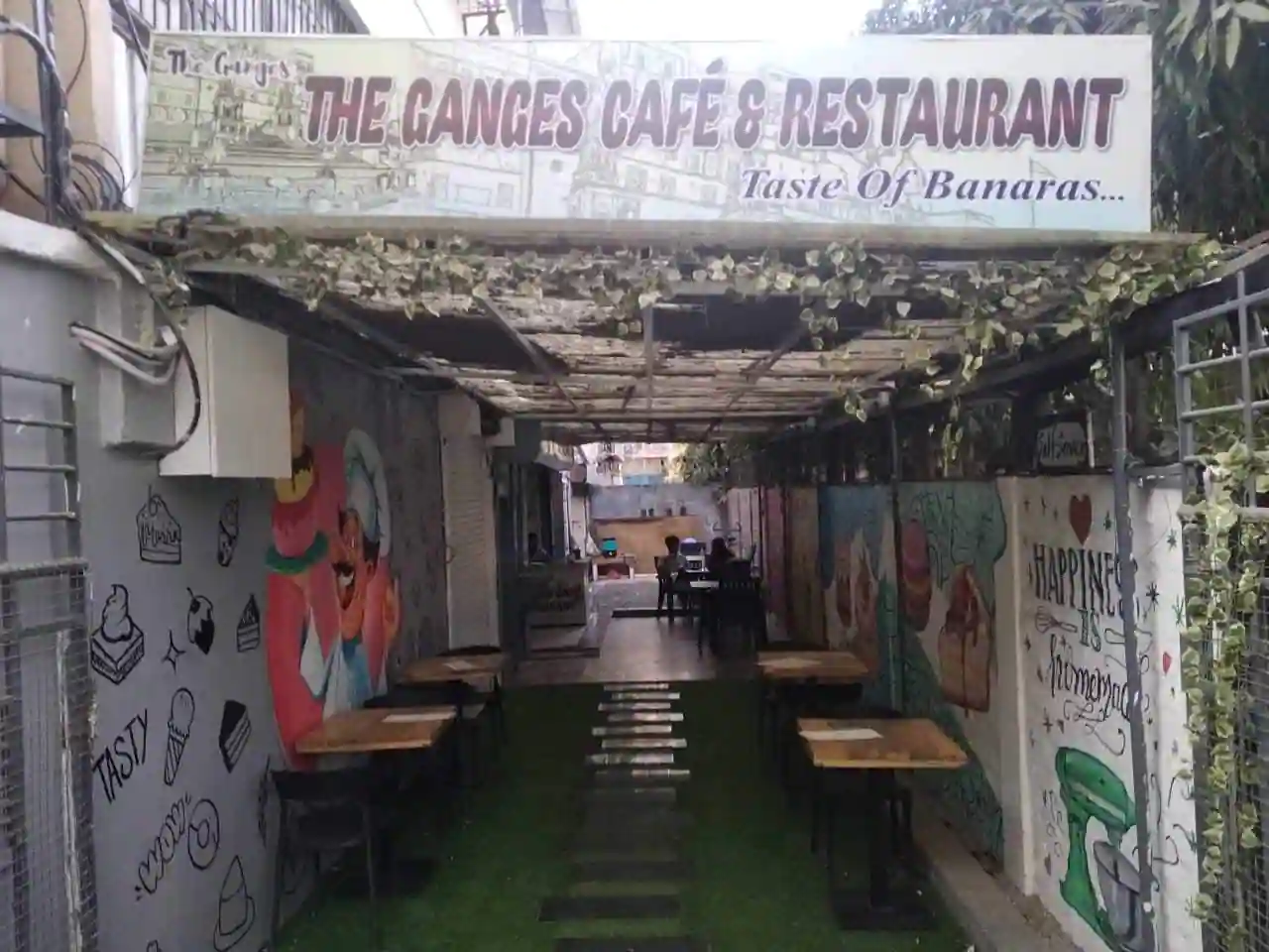 The Ganges Cafe And Restaurant