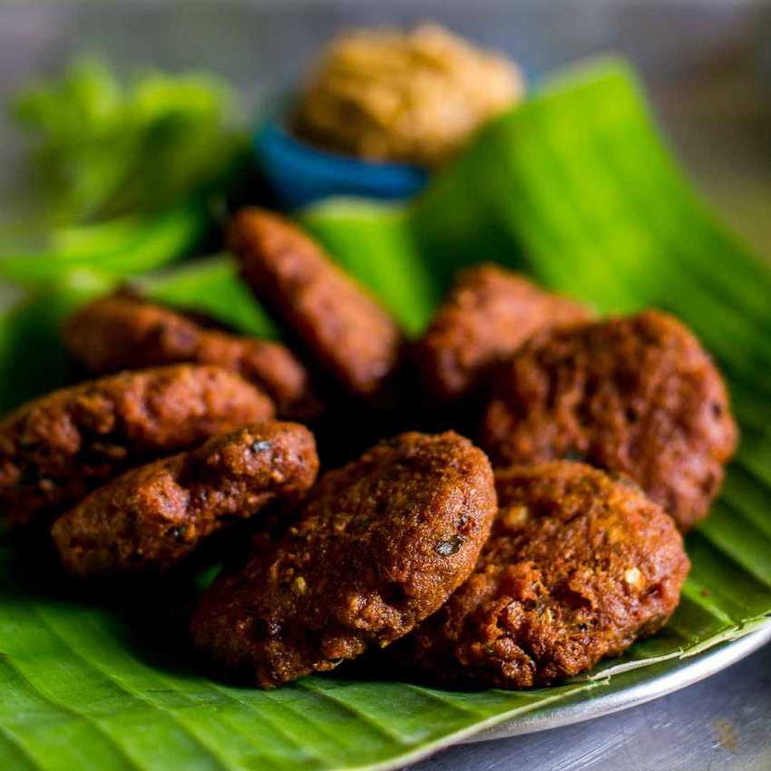 1. Vazhaipoo Vadai
