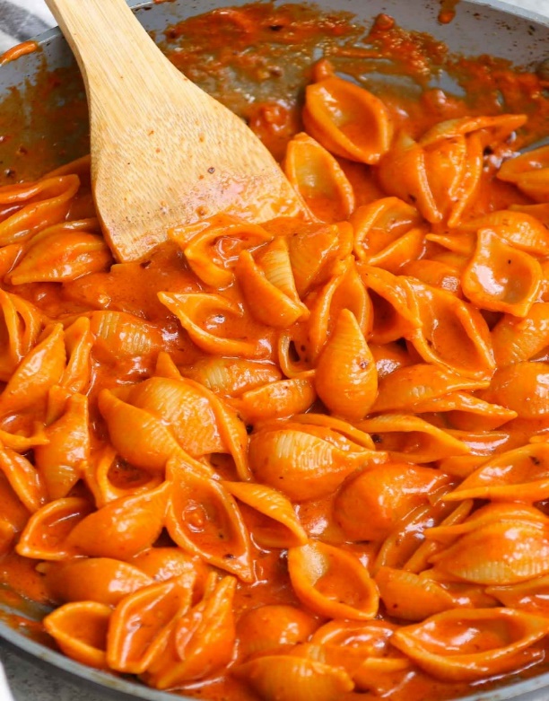 1.Gigi Hadids pasta