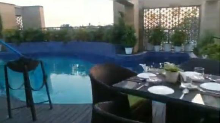 1.Mirabilia Restaurant