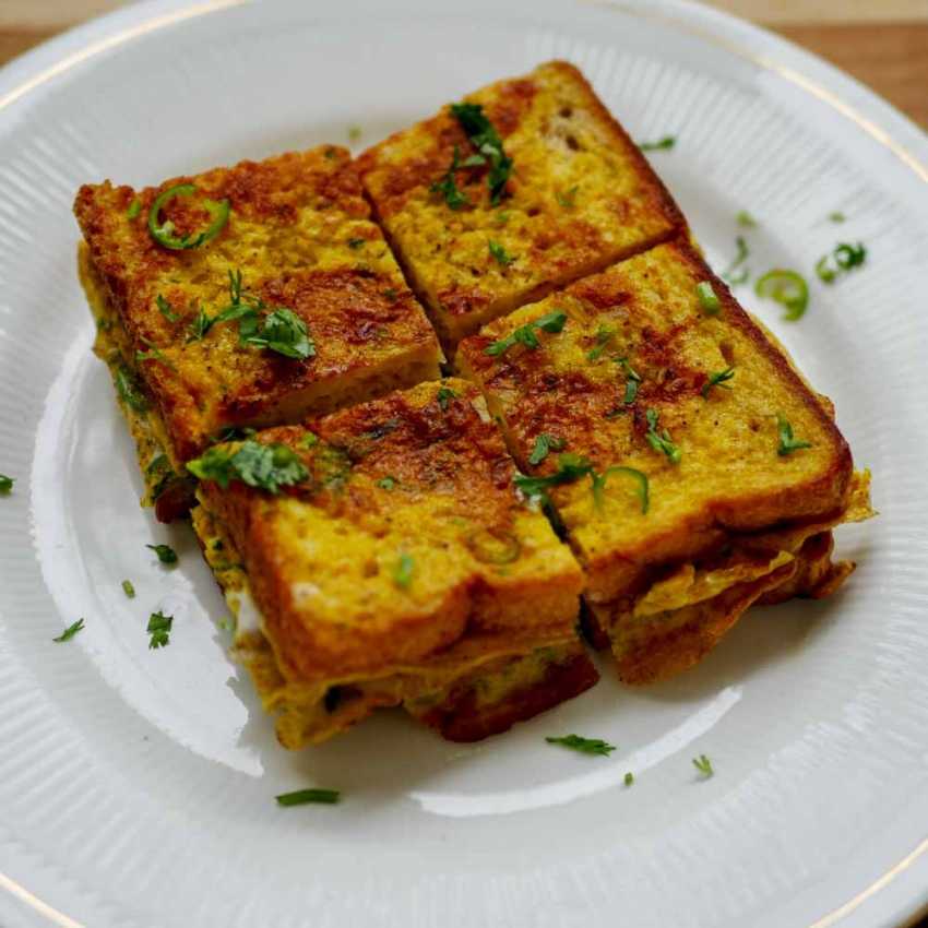 16. Bread Omelet