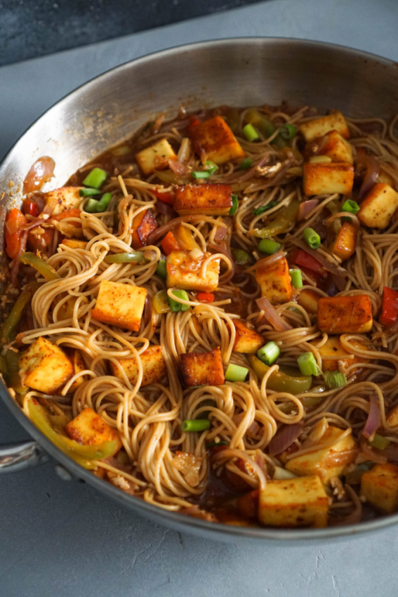 19. Chilli Paneer noodles