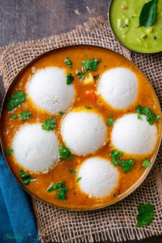 19. Idlis With Sambar Chutney