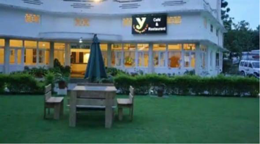 19. Y Cafe and Restaurant
