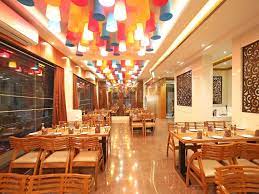 2 Paras Royal Status Restaurant