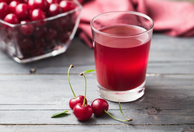 3 Cherry Juice with Tarts 3 Cherry Juice with Tarts
