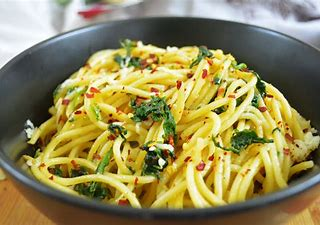 4.Aglio E olio pasta