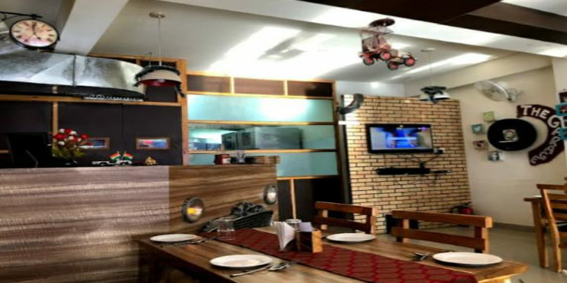 6. The Garage Dine In Restaurant