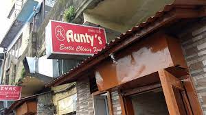 8 Auntys 8 Auntys