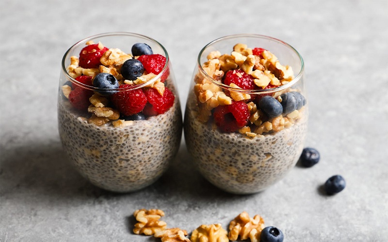 chia-seeds-overnight-oats