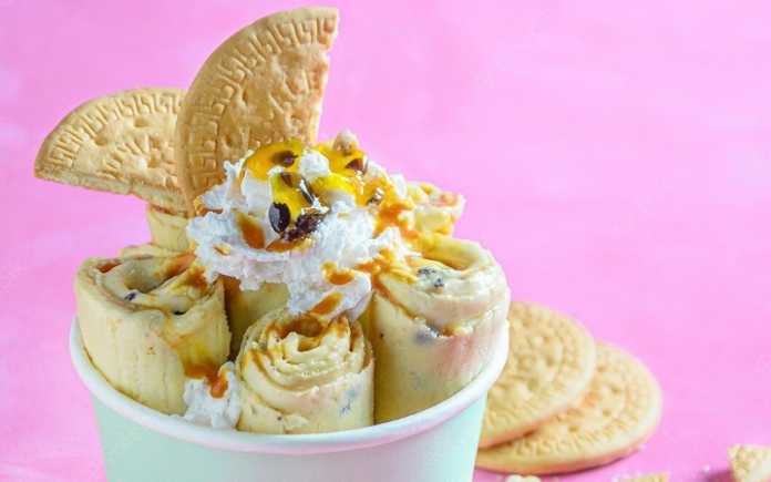 Parchita Pie Ice Cream Roll