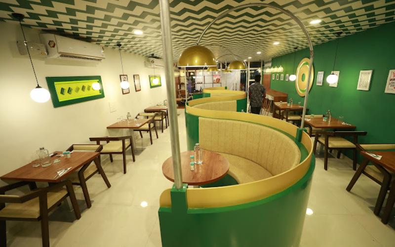 beatles-cafe beatles-cafe