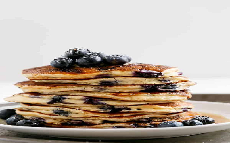 blueberry-ricotta-pancakes