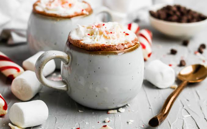hot-chocolate-with-peppermint hot-chocolate-with-peppermint