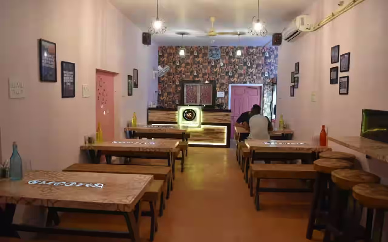 kavyas-cafe