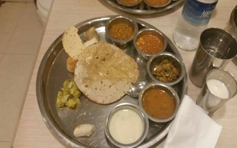 mayur-veg-thali