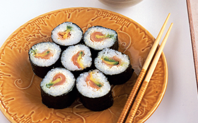 avocado-and-smoked-salmon-rolls