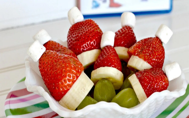grinch-kabobs