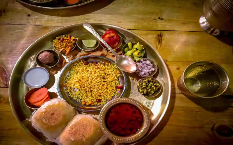 mun-mun-misal-pav-centre mun-mun-misal-pav-centre