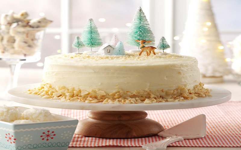 pineapple-and-macadamia-nut-cake