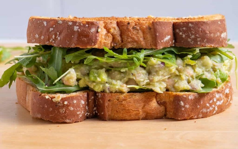 avocado-white-bean-sandwich