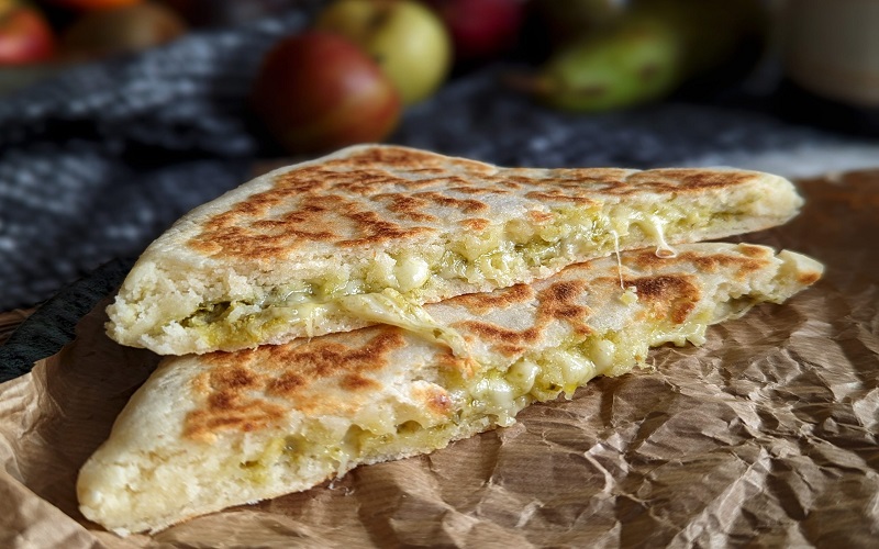 cheesy-potato-flat-bread-recipe