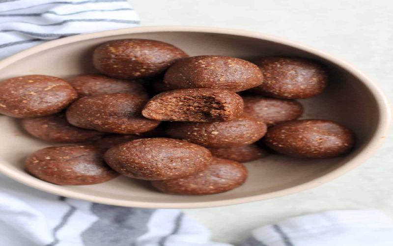 chocolate-peanut-butter-energy-balls