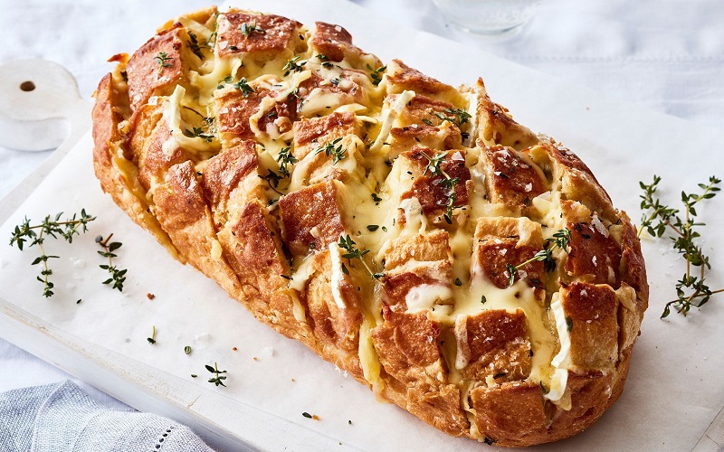 honey-and-brie-garlic-bread-recipe