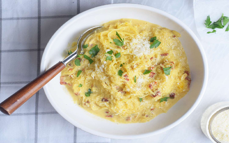 spaghetti-squash-carbonara