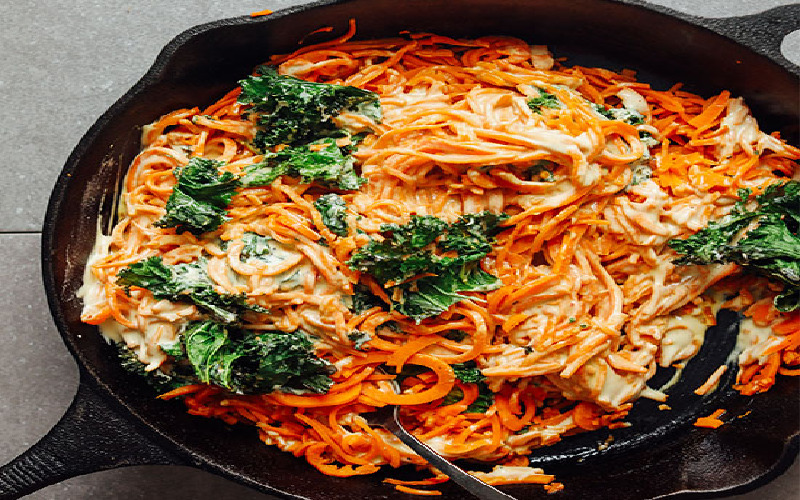 spiralized-sweet-potato-noodles-with-pesto