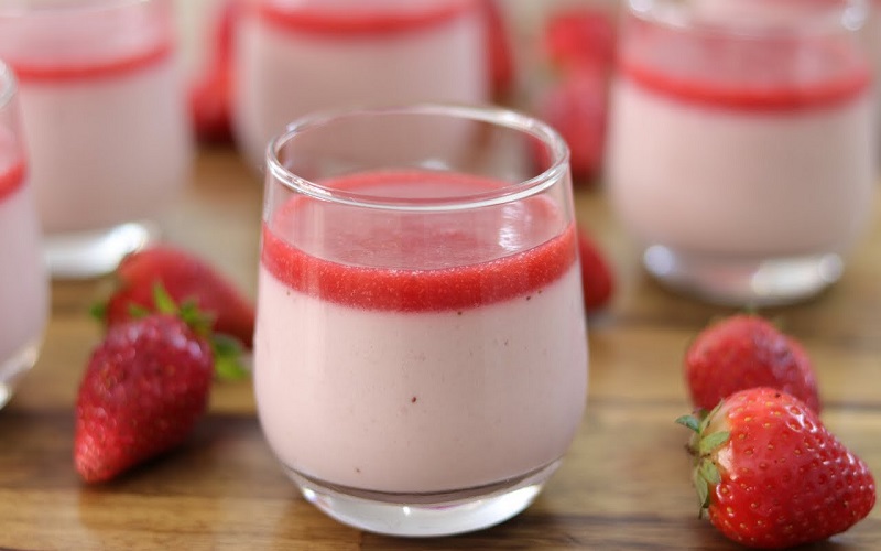 strawberry-panna-cotta-recipe