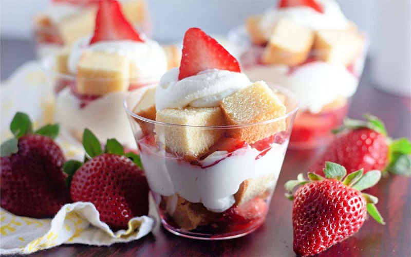 strawberry-shortcake-cups