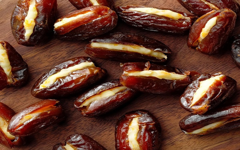 stuffed-dates
