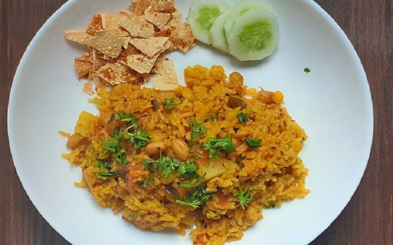 khandeshi-masala-khichadi khandeshi-masala-khichadi