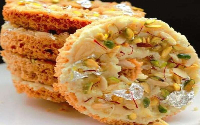 malai-ghevar