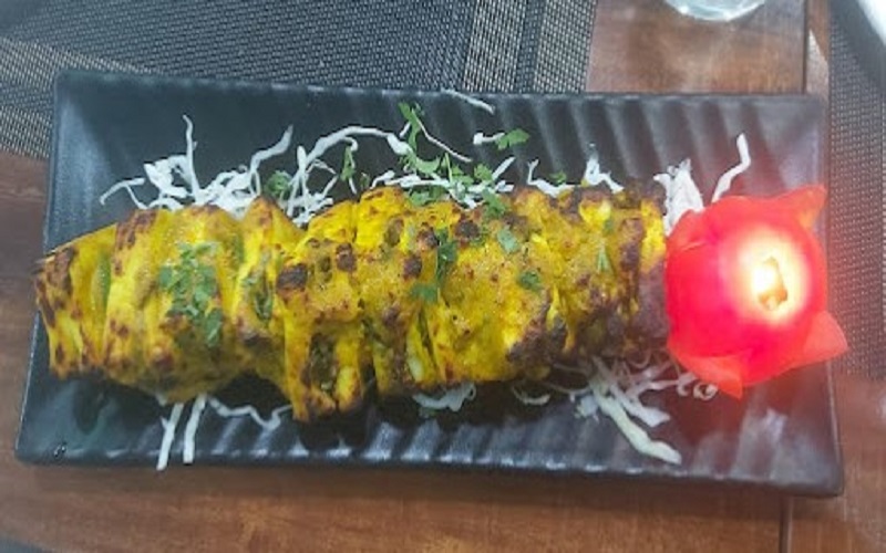 royal-hotel-veg-restaurant