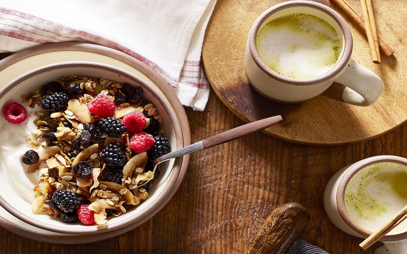 seeded-granola-and-golden-milk-latte