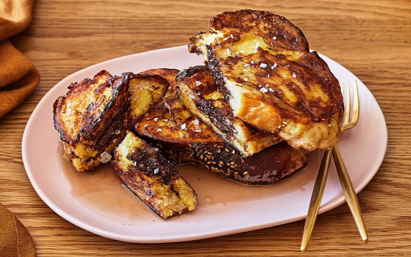 chocolatestuffed-french-toast