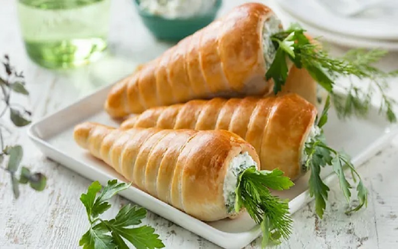crescent-roll-carrots