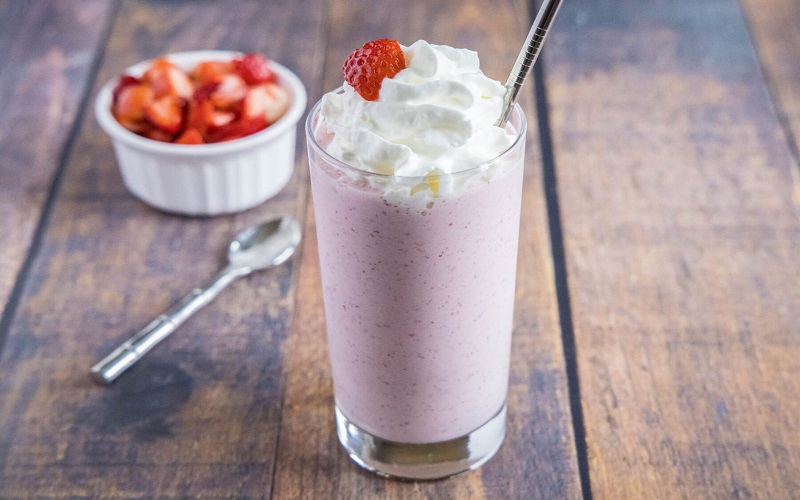 strawberry-milkshake-recipe