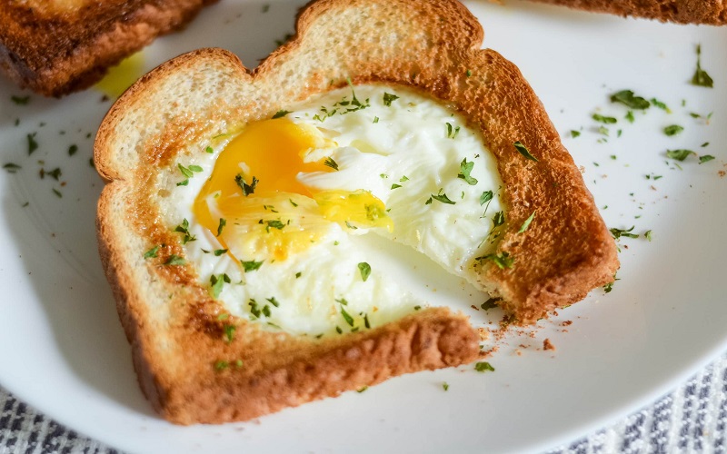 air-fryer-egg-toast