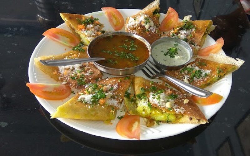 delicious-street-foods-caf
