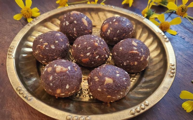 ragi-ladoo